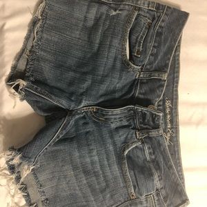 Cutoff shorts